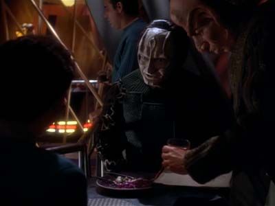 Star Trek: Deep Space Nine Screencaps "Profit and Loss" (S2:E18)