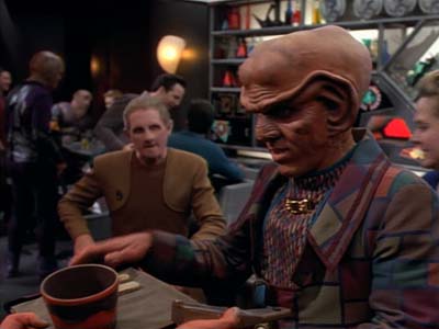 Star Trek: Deep Space Nine Screencaps "Profit and Loss" (S2:E18)