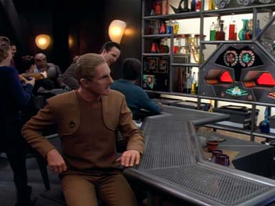Star Trek: Deep Space Nine Screencaps "Profit and Loss" (S2:E18)