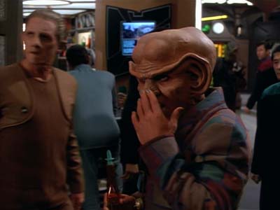Star Trek: Deep Space Nine Screencaps "Profit and Loss" (S2:E18)