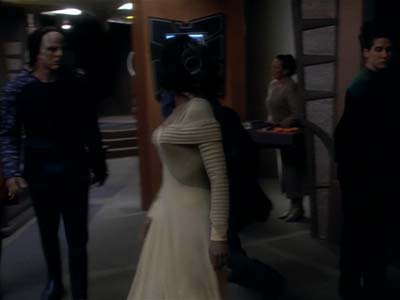Star Trek: Deep Space Nine Screencaps "Profit and Loss" (S2:E18)