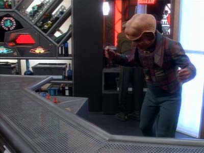 Star Trek: Deep Space Nine Screencaps "Profit and Loss" (S2:E18)