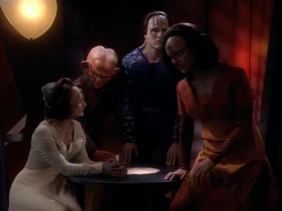 Star Trek: Deep Space Nine Screencaps "Profit and Loss" (S2:E18)