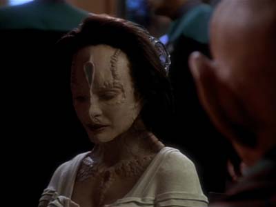 Star Trek: Deep Space Nine Screencaps "Profit and Loss" (S2:E18)
