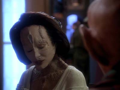 Star Trek: Deep Space Nine Screencaps "Profit and Loss" (S2:E18)