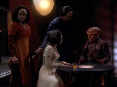 Star Trek: Deep Space Nine Screencaps "Profit and Loss" (S2:E18)