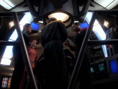 Star Trek: Deep Space Nine Screencaps "Profit and Loss" (S2:E18)