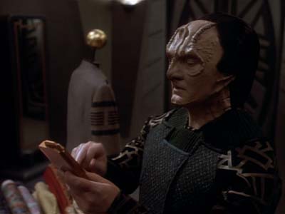 Star Trek: Deep Space Nine Screencaps "Profit and Loss" (S2:E18)