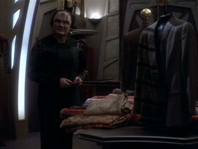 Star Trek: Deep Space Nine Screencaps "Profit and Loss" (S2:E18)