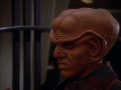 Star Trek: Deep Space Nine Screencaps "Profit and Loss" (S2:E18)