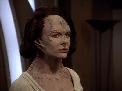 Star Trek: Deep Space Nine Screencaps "Profit and Loss" (S2:E18)