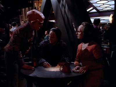 Star Trek: Deep Space Nine Screencaps "Profit and Loss" (S2:E18)