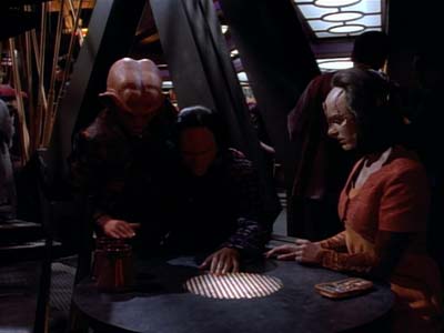Star Trek: Deep Space Nine Screencaps "Profit and Loss" (S2:E18)