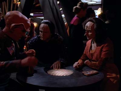 Star Trek: Deep Space Nine Screencaps "Profit and Loss" (S2:E18)