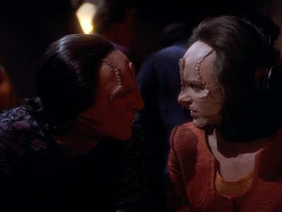 Star Trek: Deep Space Nine Screencaps "Profit and Loss" (S2:E18)