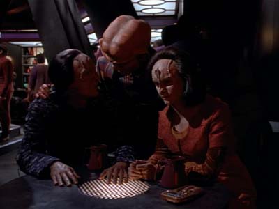 Star Trek: Deep Space Nine Screencaps "Profit and Loss" (S2:E18)
