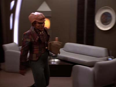 Star Trek: Deep Space Nine Screencaps "Profit and Loss" (S2:E18)