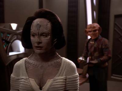 Star Trek: Deep Space Nine Screencaps "Profit and Loss" (S2:E18)