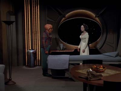 Star Trek: Deep Space Nine Screencaps "Profit and Loss" (S2:E18)