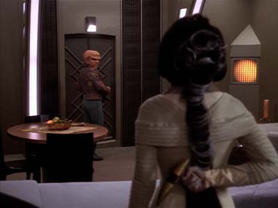 Star Trek: Deep Space Nine Screencaps "Profit and Loss" (S2:E18)