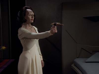 Star Trek: Deep Space Nine Screencaps "Profit and Loss" (S2:E18)