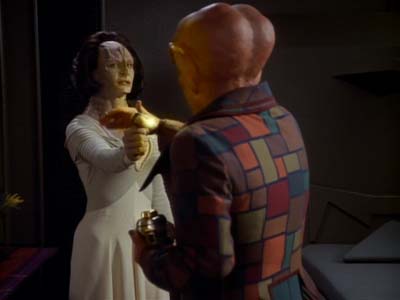 Star Trek: Deep Space Nine Screencaps "Profit and Loss" (S2:E18)