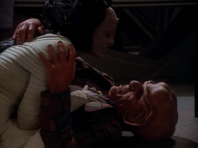 Star Trek: Deep Space Nine Screencaps "Profit and Loss" (S2:E18)