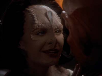 Star Trek: Deep Space Nine Screencaps "Profit and Loss" (S2:E18)