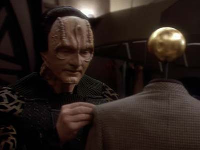 Star Trek: Deep Space Nine Screencaps "Profit and Loss" (S2:E18)