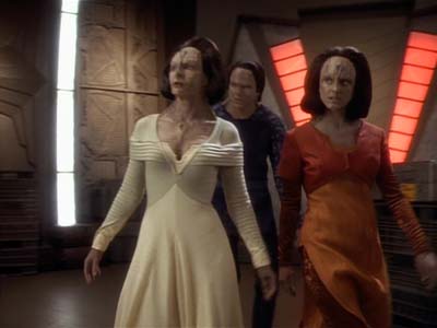 Star Trek: Deep Space Nine Screencaps "Profit and Loss" (S2:E18)