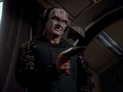 Star Trek: Deep Space Nine Screencaps "Profit and Loss" (S2:E18)