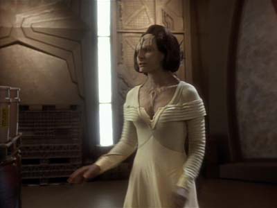 Star Trek: Deep Space Nine Screencaps "Profit and Loss" (S2:E18)