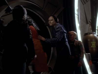 Star Trek: Deep Space Nine Screencaps "Profit and Loss" (S2:E18)