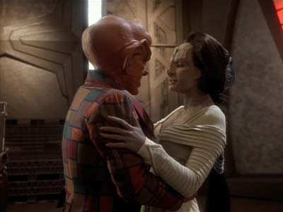 Star Trek: Deep Space Nine Screencaps "Profit and Loss" (S2:E18)