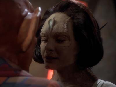 Star Trek: Deep Space Nine Screencaps "Profit and Loss" (S2:E18)