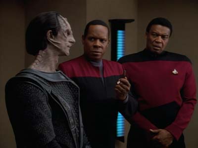 Star Trek: Deep Space Nine Screencaps "The Maquis, Part I" (S2:E20)