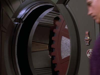 Star Trek: Deep Space Nine Screencaps "The Maquis, Part I" (S2:E20)