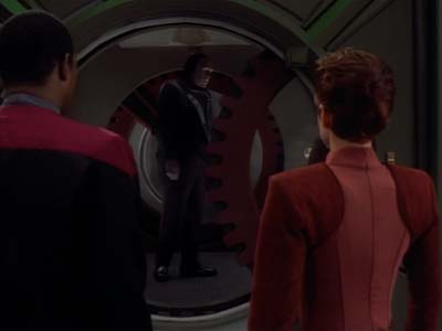 Star Trek: Deep Space Nine Screencaps "The Maquis, Part II" (S2:E21)