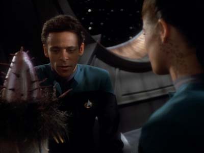 Star Trek: Deep Space Nine Screencaps "The Wire" (S2:E22)