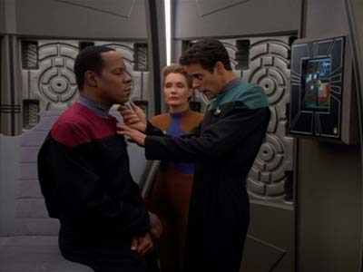 Star Trek: Deep Space Nine Screencaps "The Wire" (S2:E22)