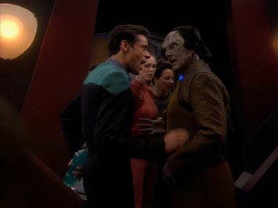 Star Trek: Deep Space Nine Screencaps "The Wire" (S2:E22)