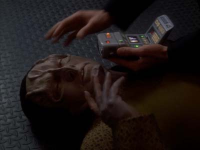 Star Trek: Deep Space Nine Screencaps "The Wire" (S2:E22)