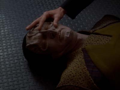 Star Trek: Deep Space Nine Screencaps "The Wire" (S2:E22)