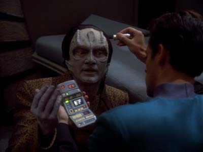Star Trek: Deep Space Nine Screencaps "The Wire" (S2:E22)