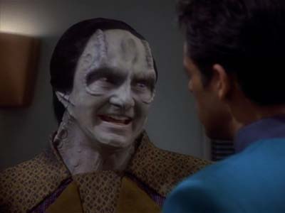 Star Trek: Deep Space Nine Screencaps "The Wire" (S2:E22)