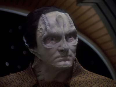 Star Trek: Deep Space Nine Screencaps "The Wire" (S2:E22)