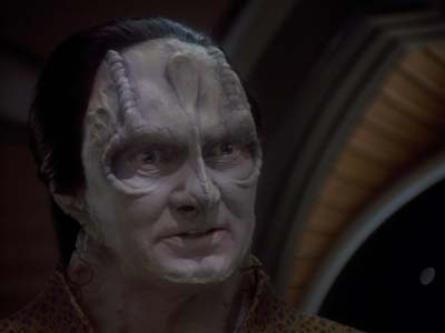 Star Trek: Deep Space Nine Screencaps "The Wire" (S2:E22)