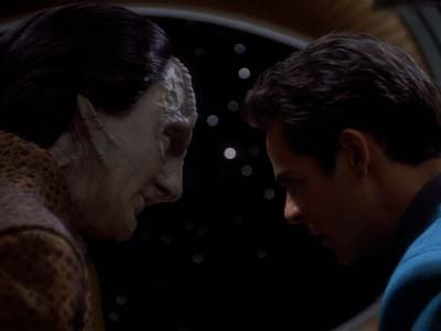 Star Trek: Deep Space Nine Screencaps "The Wire" (S2:E22)
