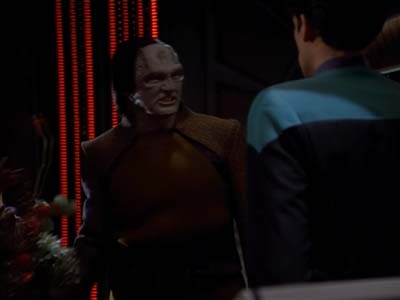 Star Trek: Deep Space Nine Screencaps "The Wire" (S2:E22)