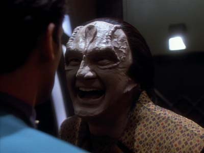 Star Trek: Deep Space Nine Screencaps "The Wire" (S2:E22)
